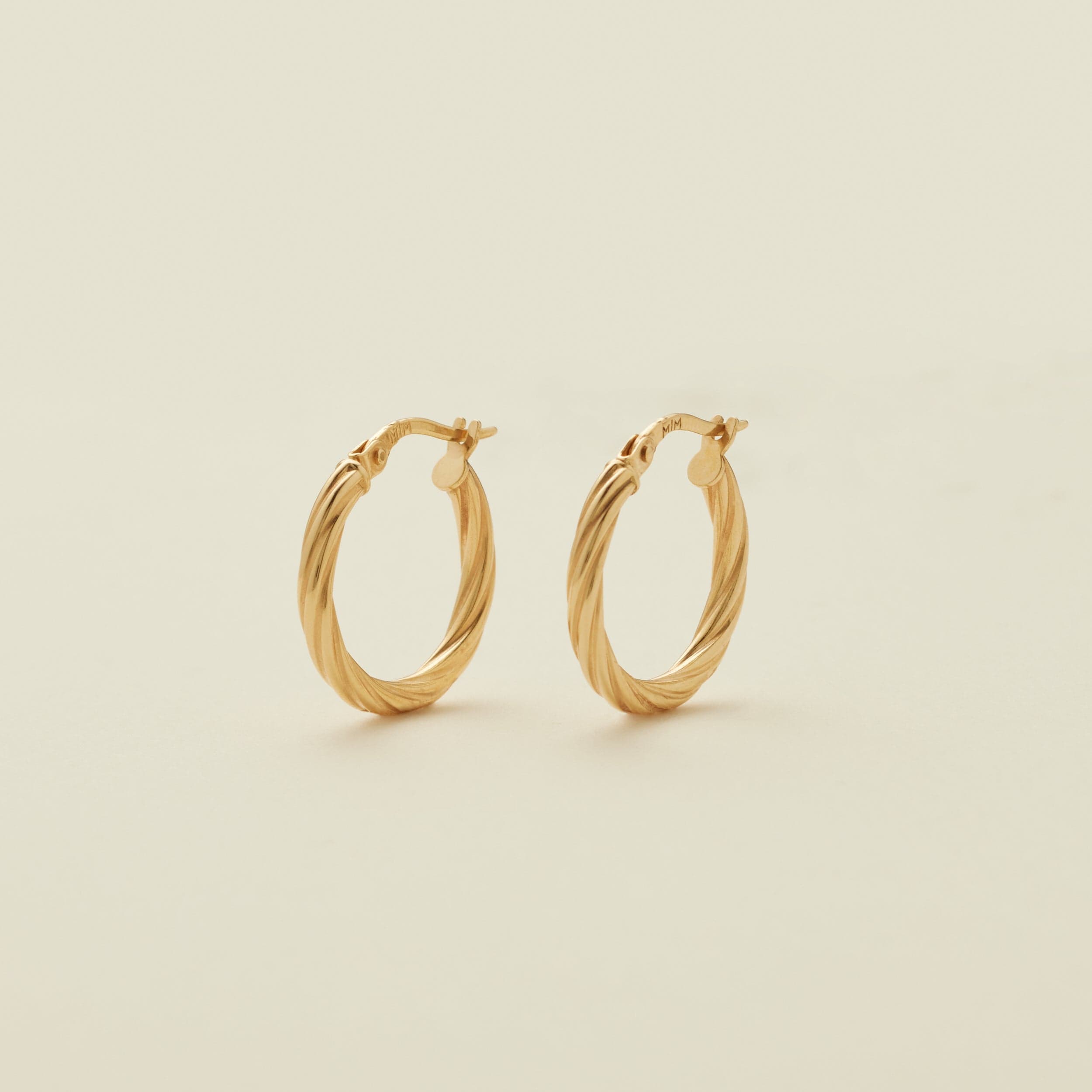 Gold Small Chunky Tubular Hoop Earrings | PrettyLittleThing USA
