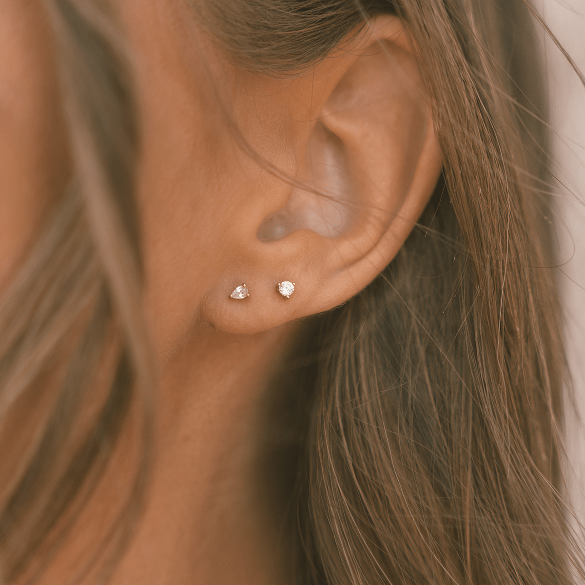 3 prong earrings deals