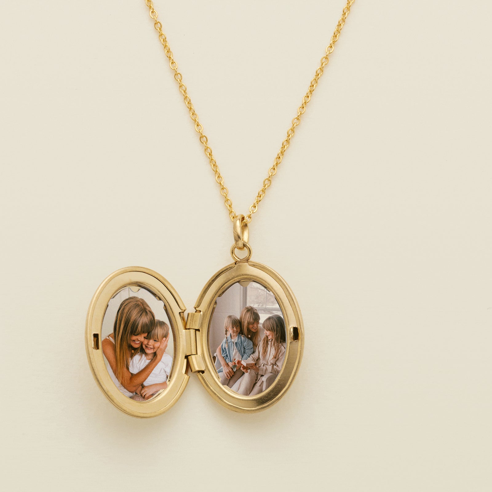 An locket online