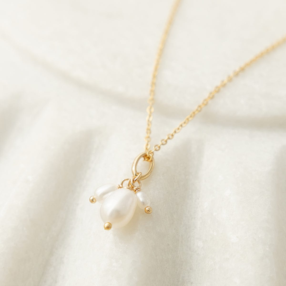Pearl Cluster Pendant Necklace Necklace